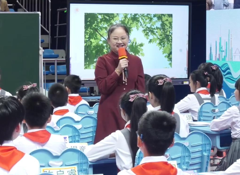 吳茹茹，《習(xí)作單元：讓真情自然流露》，六年級下冊，第三單元