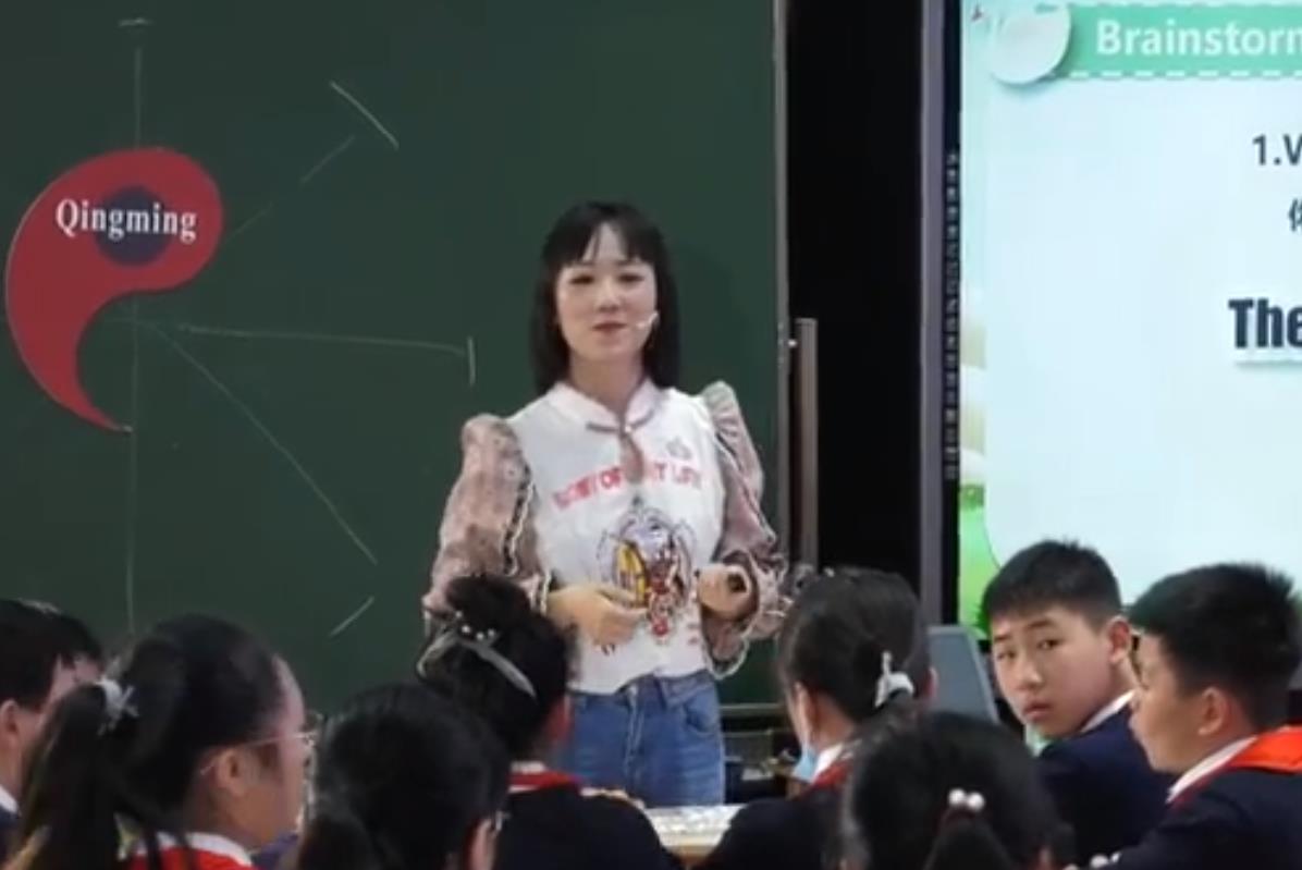 張茨鑫，綜合語(yǔ)用課《The Qingming Festival》，六年級(jí)，人教版
