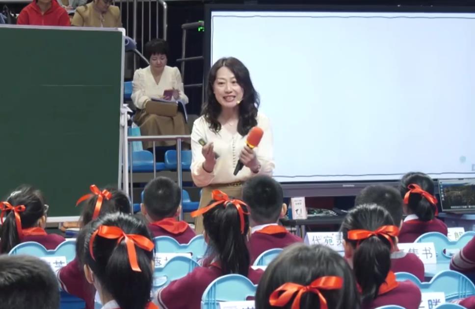 張穎慧，《習(xí)作單元：介紹一種事物》，五年級上冊，第五單元