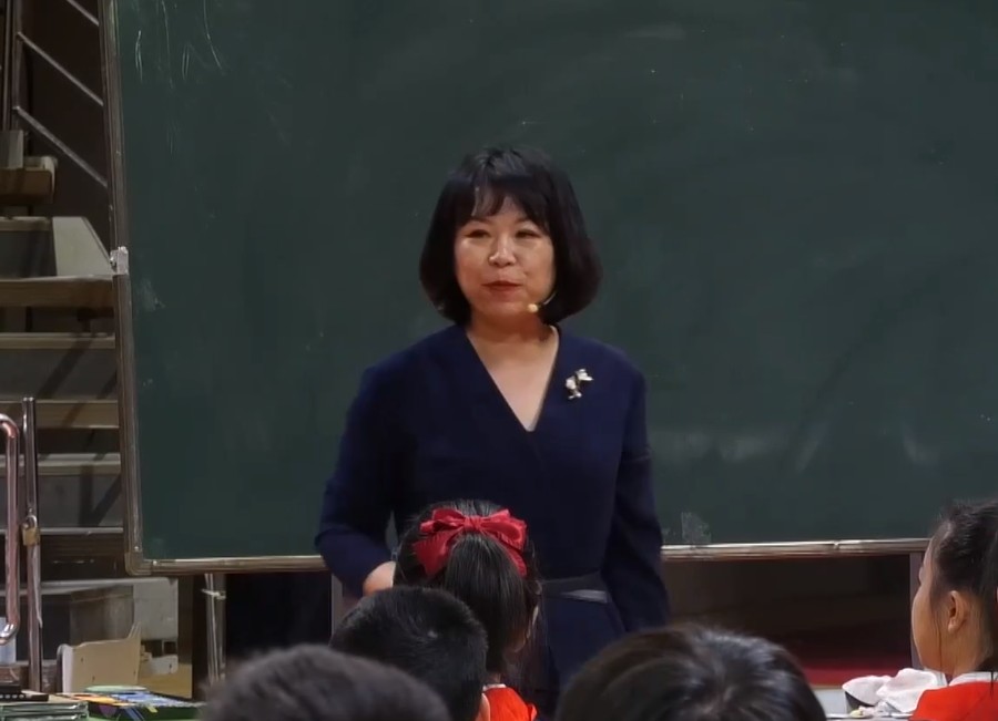 朱麗霞，《口語交際：意見不同怎么辦》，六年級上冊，第六單元