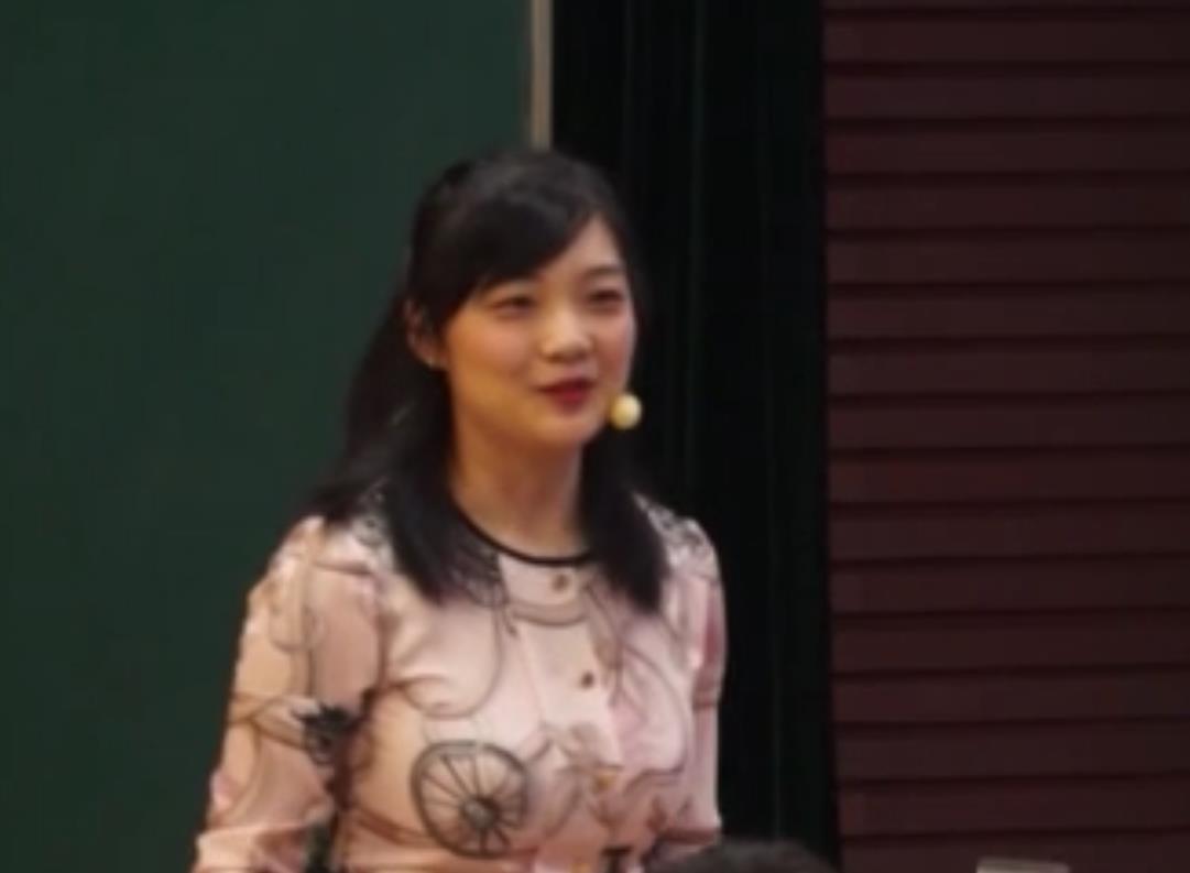 袁麗	《分?jǐn)?shù)的初步認(rèn)識》	三年級 	上冊