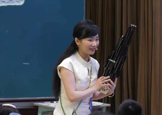 周曦，《楊柳青》，三年級(jí)下冊(cè)，人音版